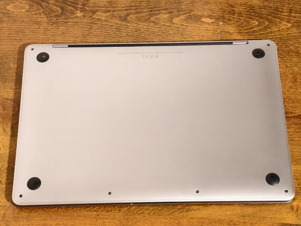 Apple MacBook Pro 13,3 Zoll (256GB SSD, Intel Core i5 8. Gen, 3,90 GHz, 8GB)..., foto 3 di 5
