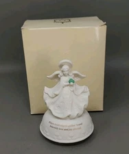 Heaven’s Treasure Roman Inc Musical Angel Figurine That's An Irish Lullaby 44333