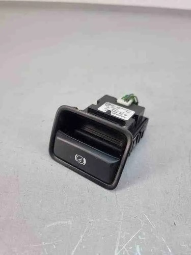 MERCEDES-BENZ A W176 Handbremsknopf A2469050451 1.50 Diesel 2015 32440966
