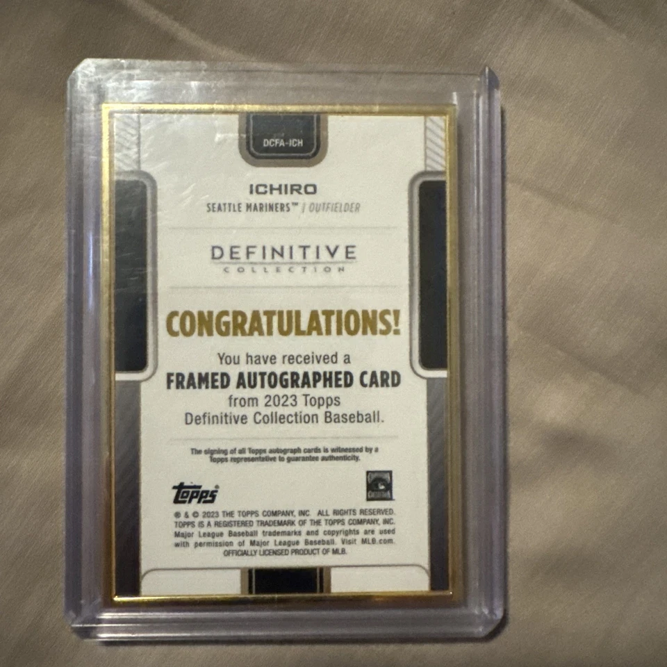 2023 TOPPS COLEÇÃO DEFINITIVA ICHIRO QUADRO DOURADO AUTOMÁTICO/15 SEATTLE MARINERS - Imagem 2 de 2