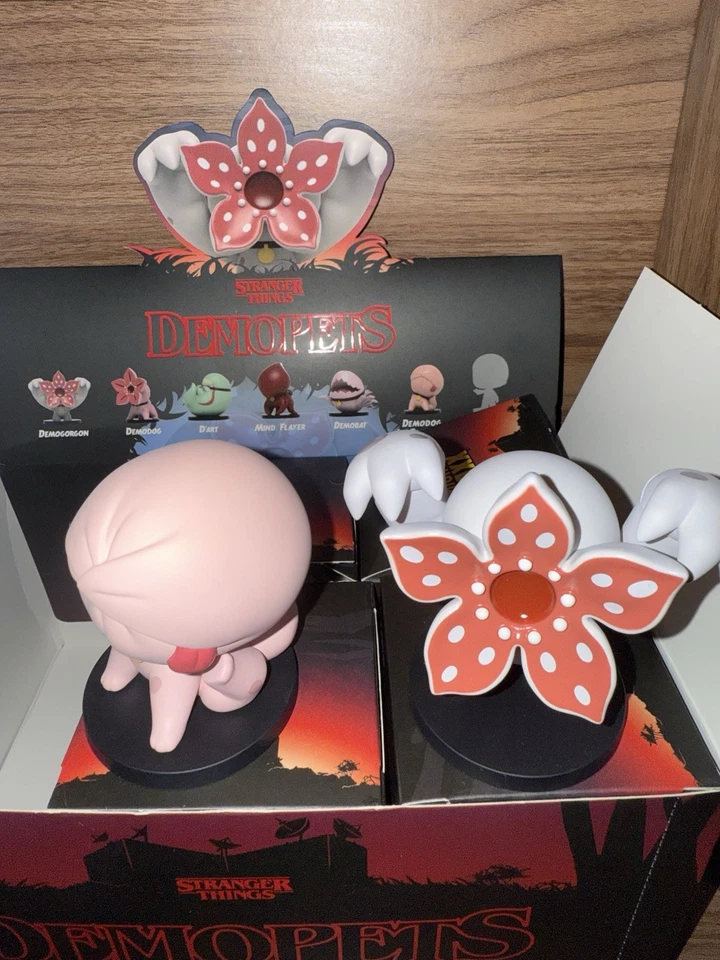 Lote de 4 figuras Mighty Jaxx Stranger Things Demopets Demogorgon Display Foto 2 de 4