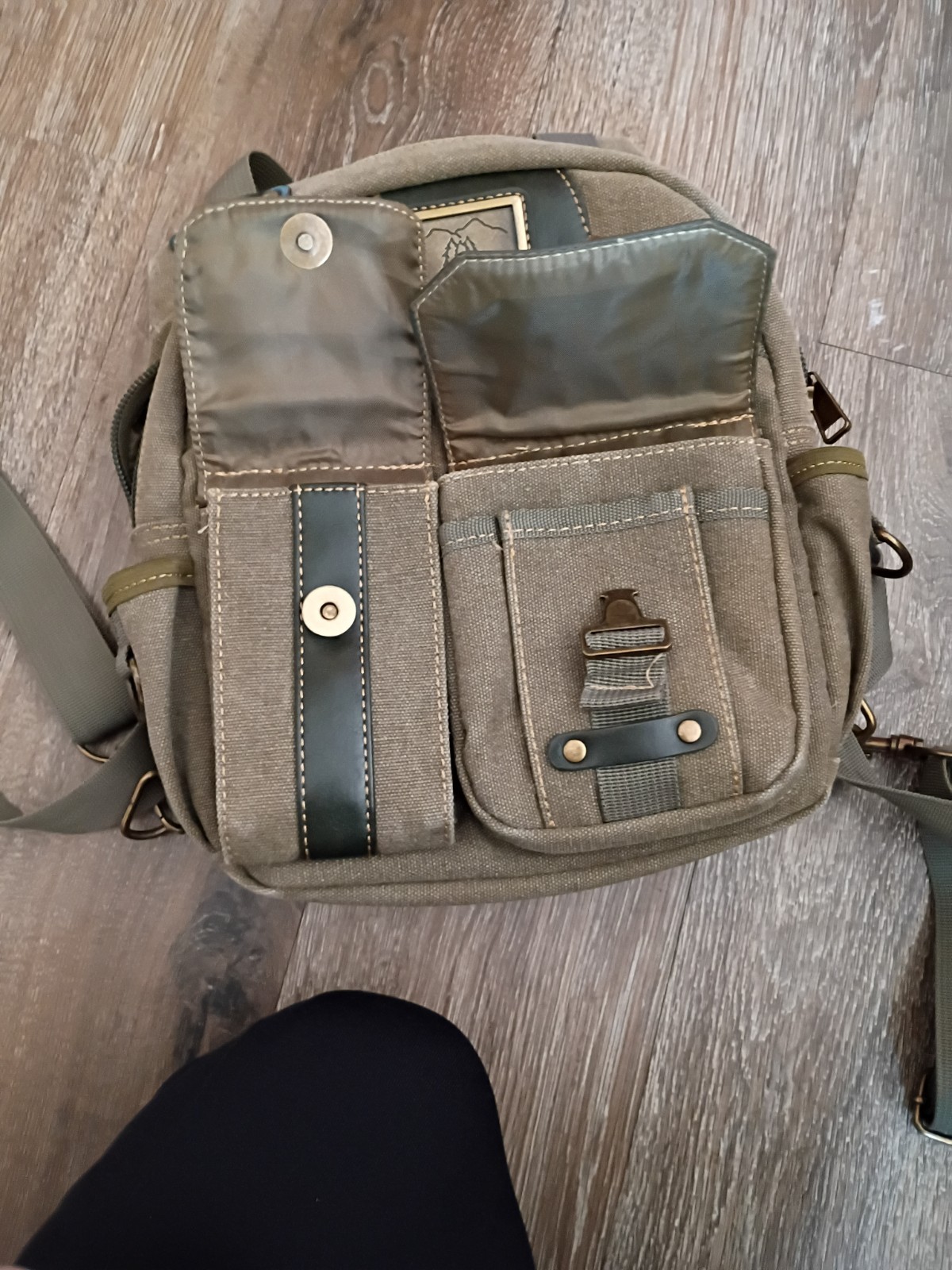 Triple Tree green Canvas Backpack - image 4