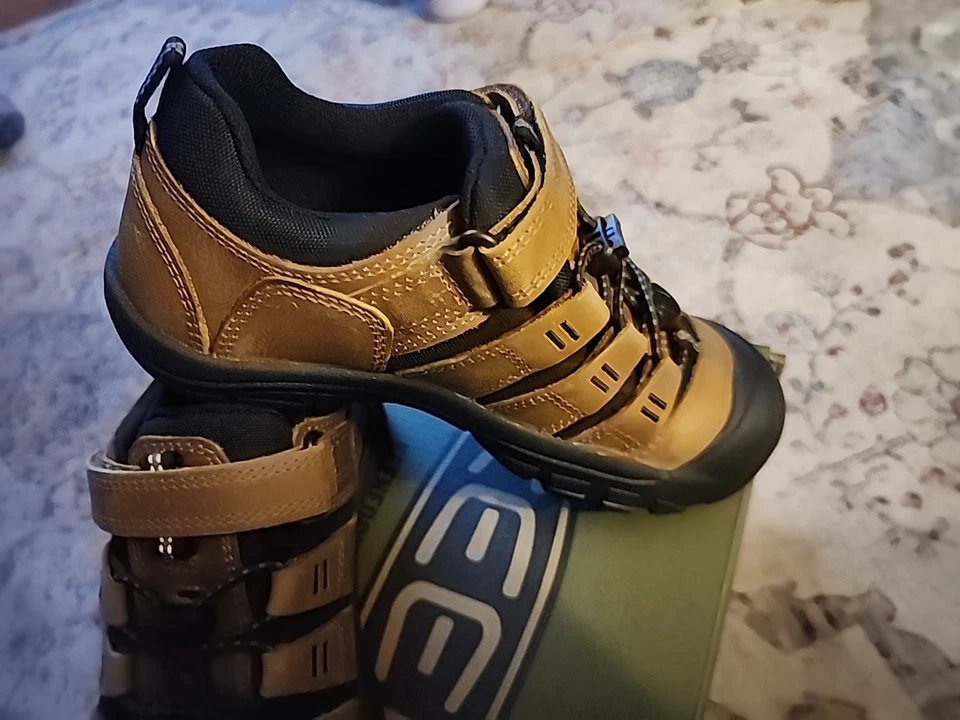 Sandalias Keen Newport H2 Juveniles Zapatos Bisonte/Negro Talla Juvenil 2 Nuevas en Caja Foto 3 de 4