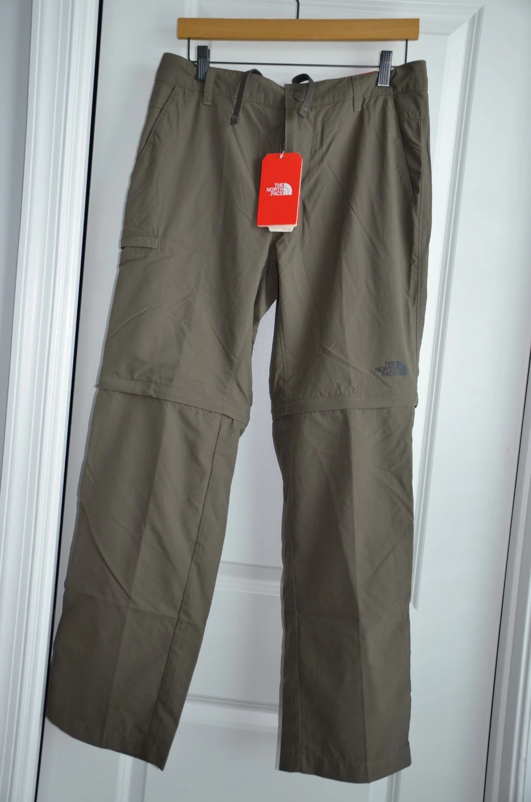 NWT North Face Mens Lightweight Hiking Pants Shorts Zip Pocket NF0A2UNB9ZG 32