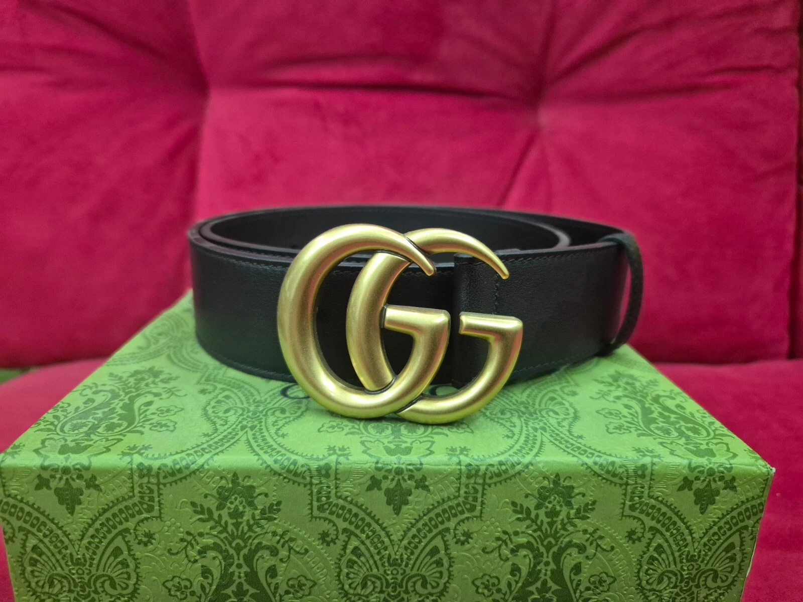Ceinture Gucci Classic GG   Cuir noir, boucle ton doré   Taille 32