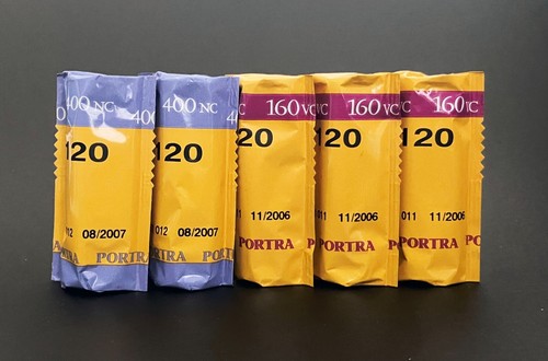 Kodak 160 VC + 400NC _ 120 Farbnegativfilm _ 5 Rollen _ Exp./Frozen