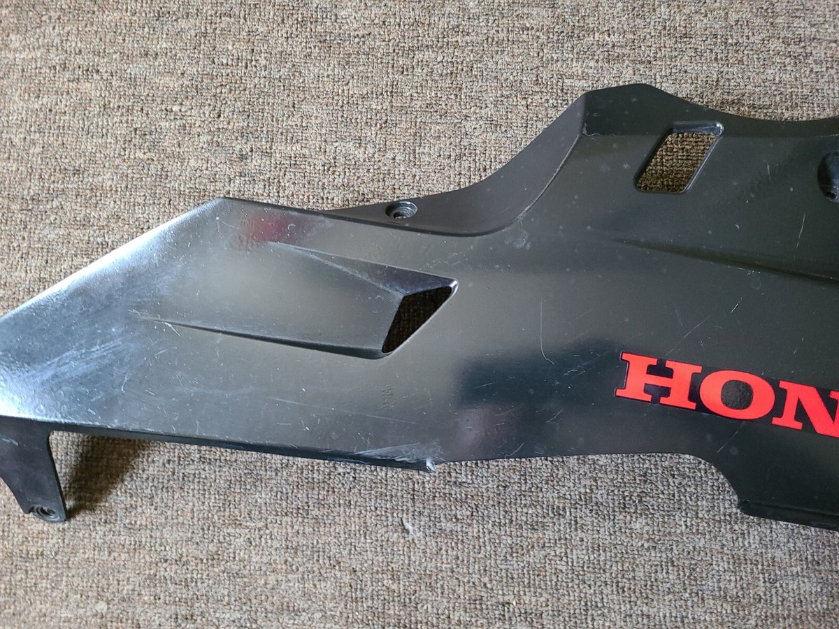 07-12 Honda CBR 600RR OEM Right Lower Belly Pan Fairing 07-12 Honda CBR 600RR OEM Right Lower Belly Pan Fairing