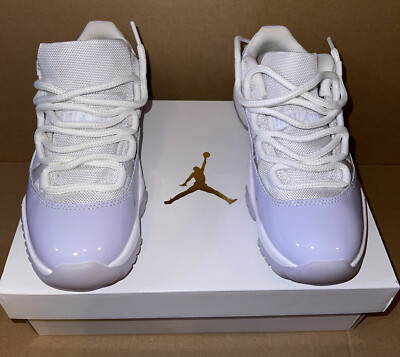 Nike Air Jordan 11 Retro Low Pure Violet Women's Size 5 Nike Air Jordan 11 Retro Low Pure Violet Women's Size 5