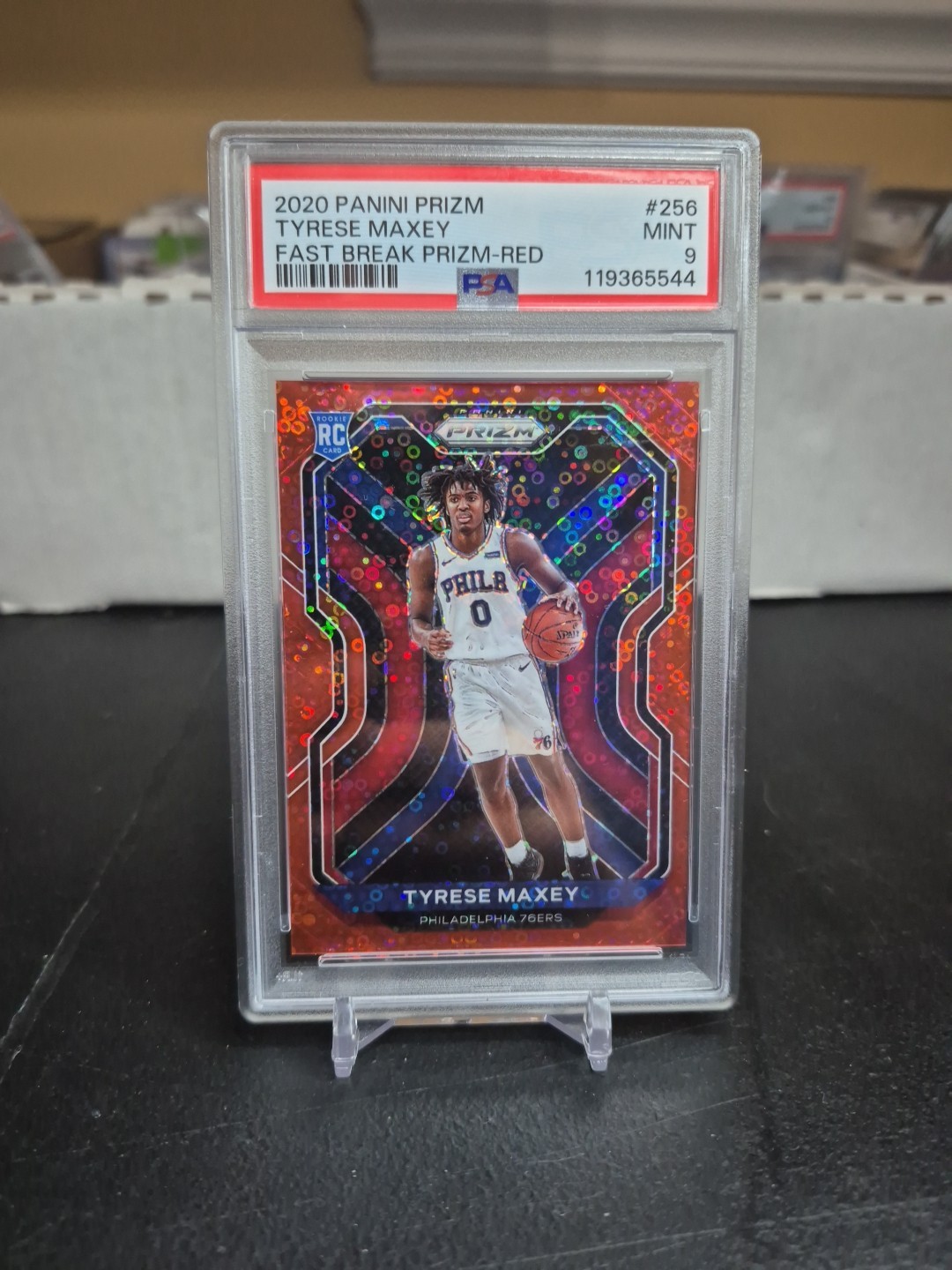 2020 PANINI PRIZM #256 TYRESE MAXEY FAST BREAK PRIZM-RED PSA 9  25/125 ROOKIE