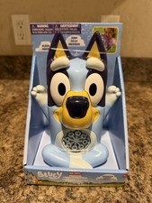 Bluey No-Spill Musical Bubble Machine 4 oz Bubble Solution Kids Toy NEW
