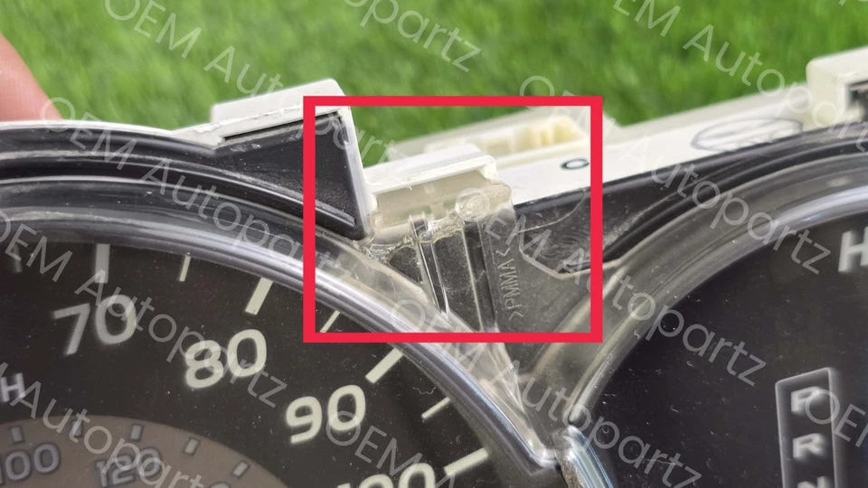 2005-2011 Toyota Tacoma Instrument Speedometer Gauge Cluster OEM USED - Image 4 of 4