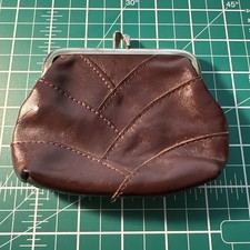 VTG 70s 80s Brown Leather Snap Close Coin Purse EUC