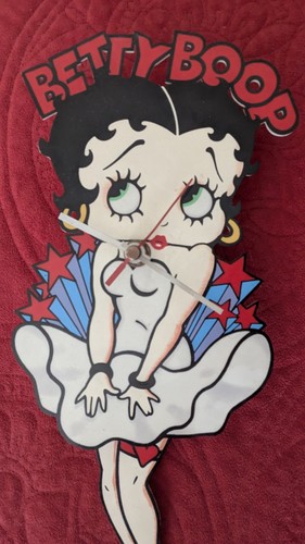 flash sale!was 39.95 Now 29.95 now Betty Boop Novelty Animation Wall Clock 