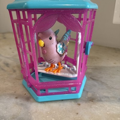 Little Live Pets 28547 Toy Bird with Rainbow Glow Cage