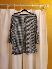 Calessa Black and White Houndstooth Women's Top Size L