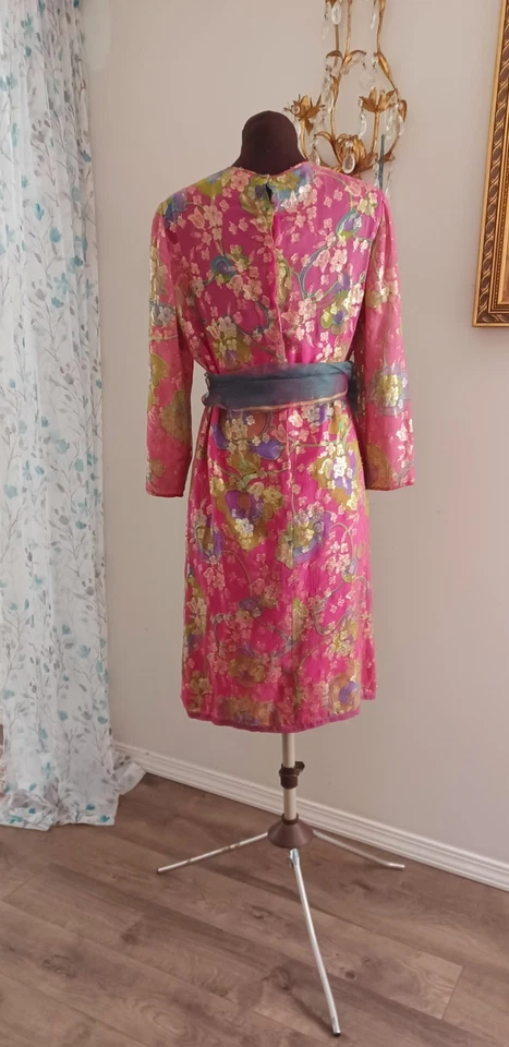 Vestido Oscar de LA Renta Para Jane Derby Espectacular Flor de Seda Metálico Talla S Foto 3 de 4