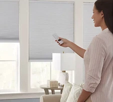 ALLEN + ROTH MOTORIZED 31" Blackout Cordless Cellular Blind Remote White