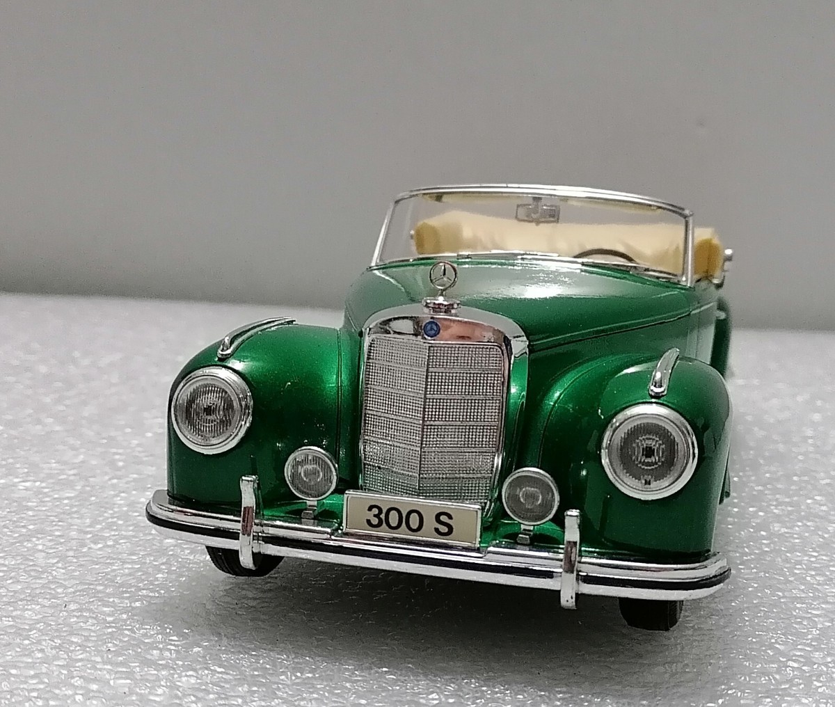 MERCEDES-BENZ 300 S 1955 - Vintage diecast 1:18 Scale model | eBay