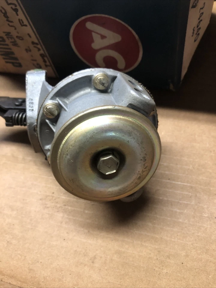 Bomba de combustible Buick Special Pontiac Tempest V8 1961-62 aire acondicionado nos 4827 Foto 4 de 4