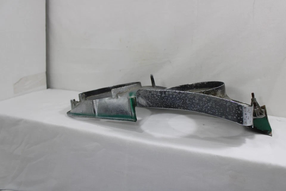 Buick Centurion 1973 Lesabre faro bisel lado derecho/pasajero, Lesabre Foto 4 de 4