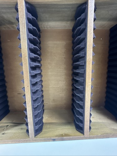 Vintage Wooden CD Rack Holder Felt Slots Holds 45 CDs Finger Jointed - Picture 9 of 16
