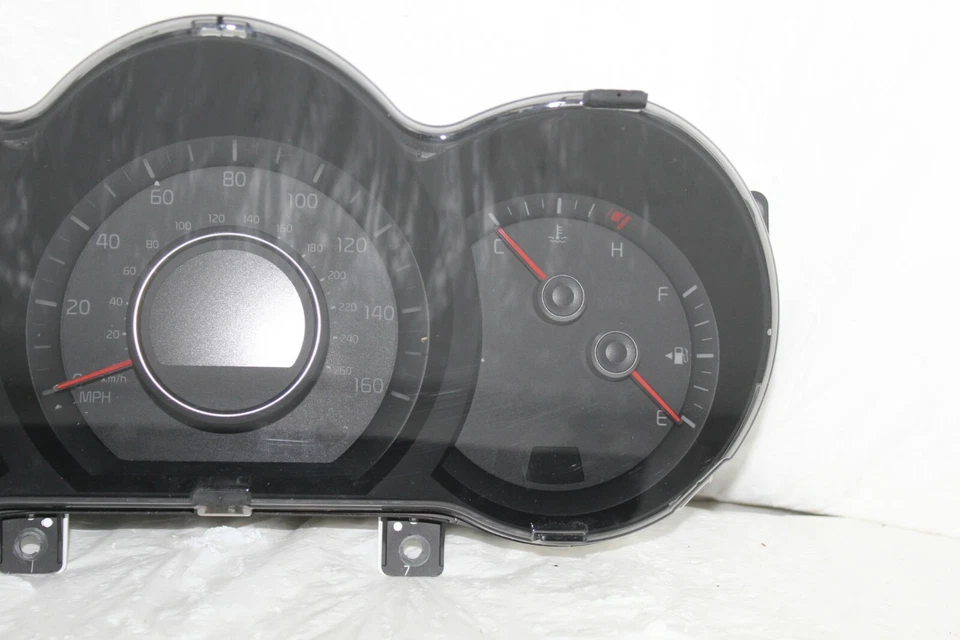 Cuadro de instrumentos velocímetro indicadores del panel de instrumentos Kia Optima 2014 53.138 millas Foto 2 de 4