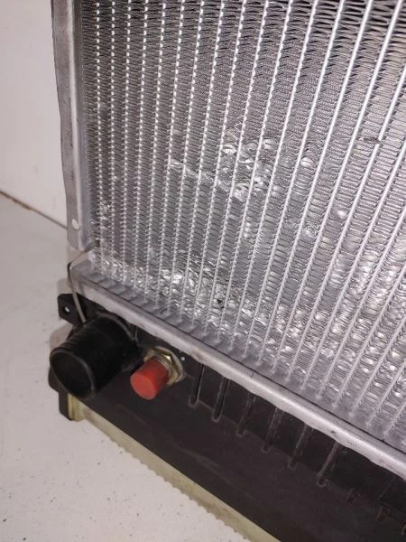 1996-1997-1998-1999 BMW 328I E36 RADIADOR ASSM - Imagem 3 de 4