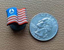 NEW UNWORN RUBBER CROCS CHARM AMERICAN FLAG PEACE LOGO SIGN