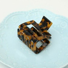 Women Matte Resin Hair Claw Retro Square Shark Hair Clip Ponytail Hairpin □