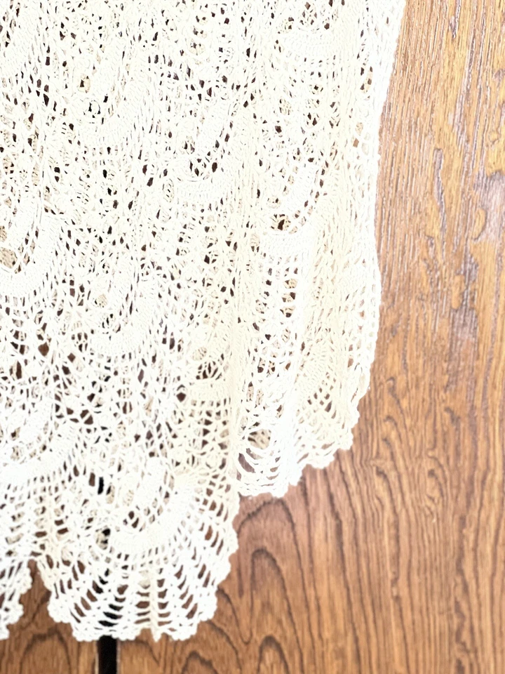 CYNTHIA CYNTHIS STEFFE MARFIL PUNTO ABIERTO TOP MEDIANO DOBLADILLO ASIMÉTRICO 36 BUSTO 29 LARGO Foto 4 de 4