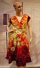 NWOT Retrolicious Fab Flourish Cotton Midi Dress Sz M Leaves Daisy Cotton