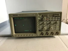 Tektronix TDS420A Oscilloscope TESTED  Great Working condition Four Channel 