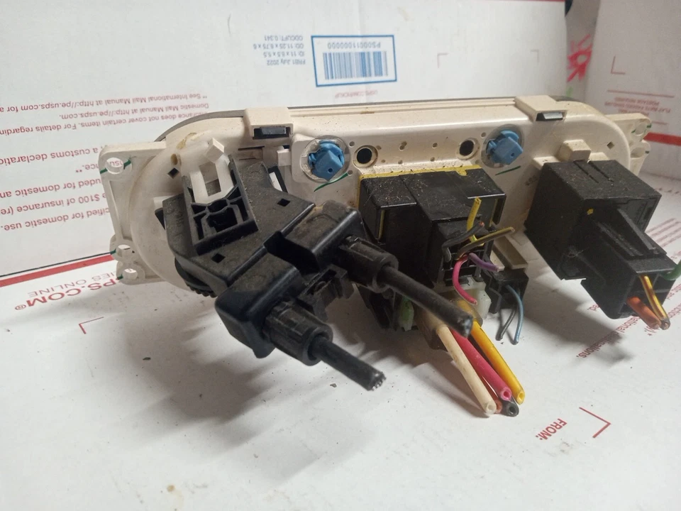 Used A/C Selector Switch fits: 2006 Ford Escape Front main control AC 2.3L VIN H - Image 4 of 4