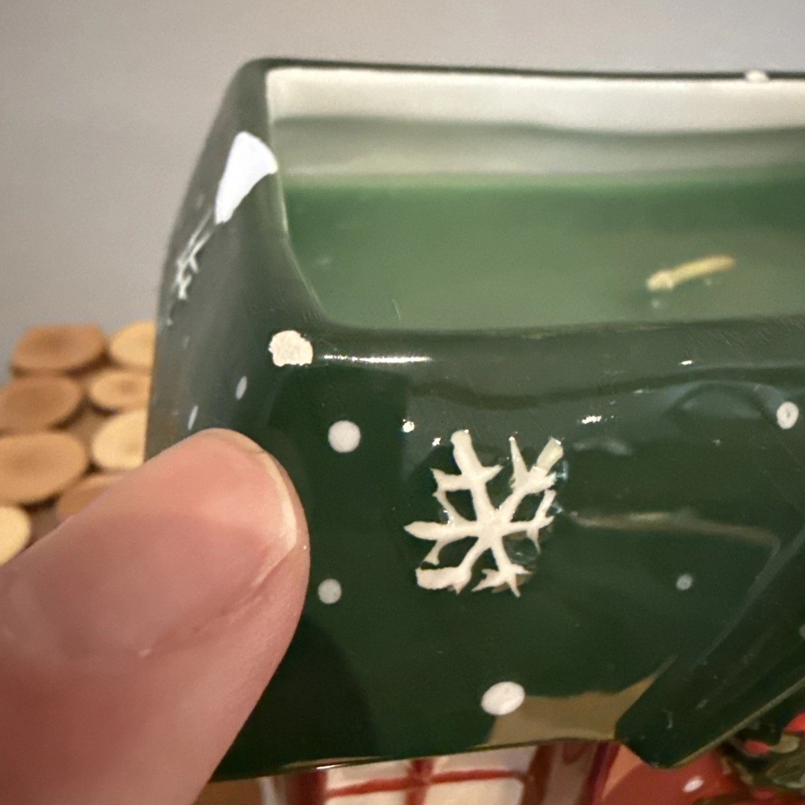 White Barn Candle Co Christmas Candle Birdhouse Cool Spruce 9.5 Oz CHIPPED image 8