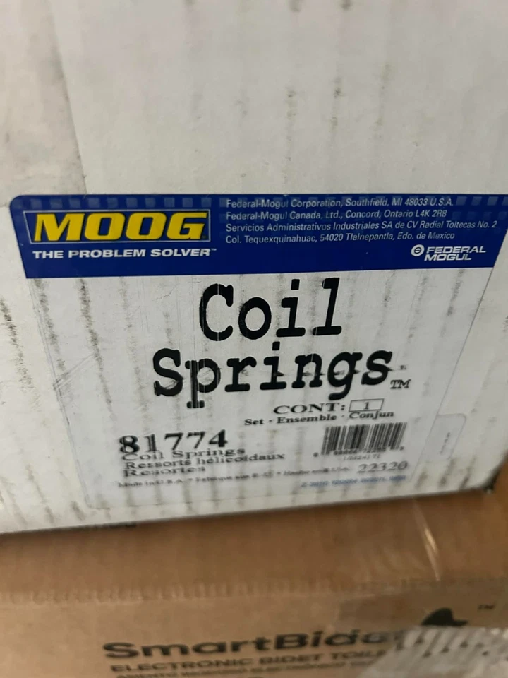 Juego de muelles helicoidales delanteros Moog 81774 para Chevy Suburban Silverado 1500 GMC Sierra Foto 3 de 3