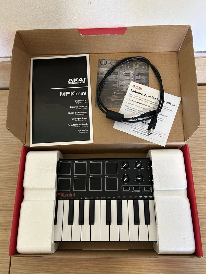 AKAI Professional MPK Mini MK3 - Tastiera MIDI Controller USB a 25 Note - Immagine 3 di 4