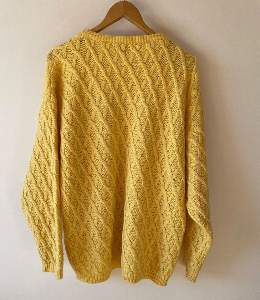 Suéter Amarillo Cable United Colors of Benetton Para Mujer Grande Para Hombre Med? Foto 2 de 4