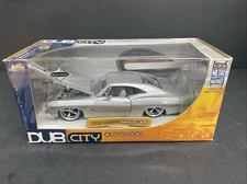 Jada Dub City Old Skool 1:24 Scale 1967 CHEVY IMPALA SS Diecast - Silver