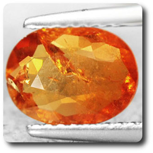 Grenat spessartite de Namibie 1.84 cts, une gemme orange SI1 d'exception pour bague de prestige