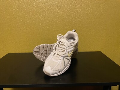 Nike Women's Dart VI 318801-112 White/Grey Size