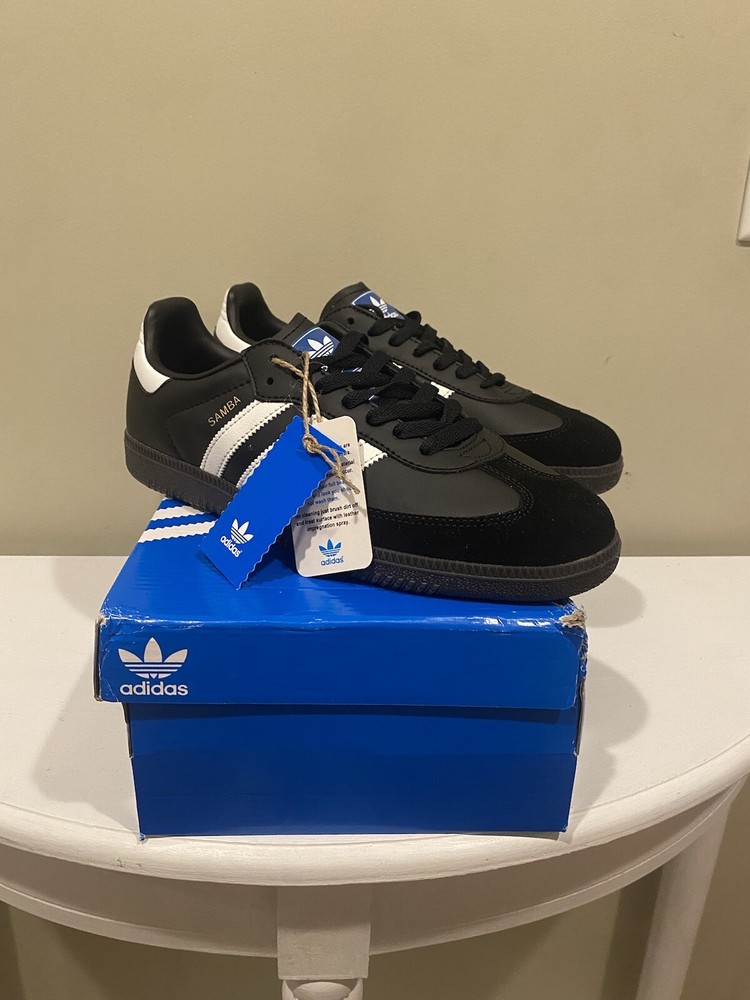 Size 8 - adidas Samba OG Black Gum