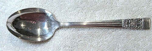 Oneida Silver 'Coronation' Community Plate Flatware. Select your Pieces - Picture 86 of 102