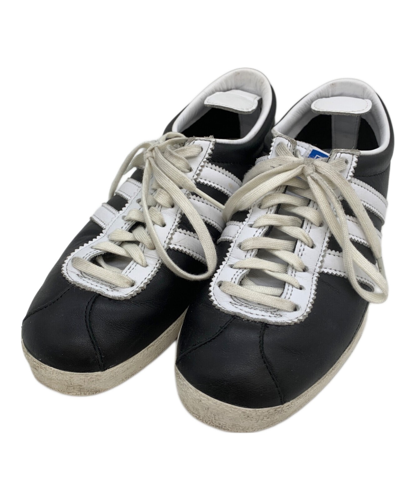 adidas sneakers/ black and white/ size 24 adidas sneakers/ black and white/ size 24