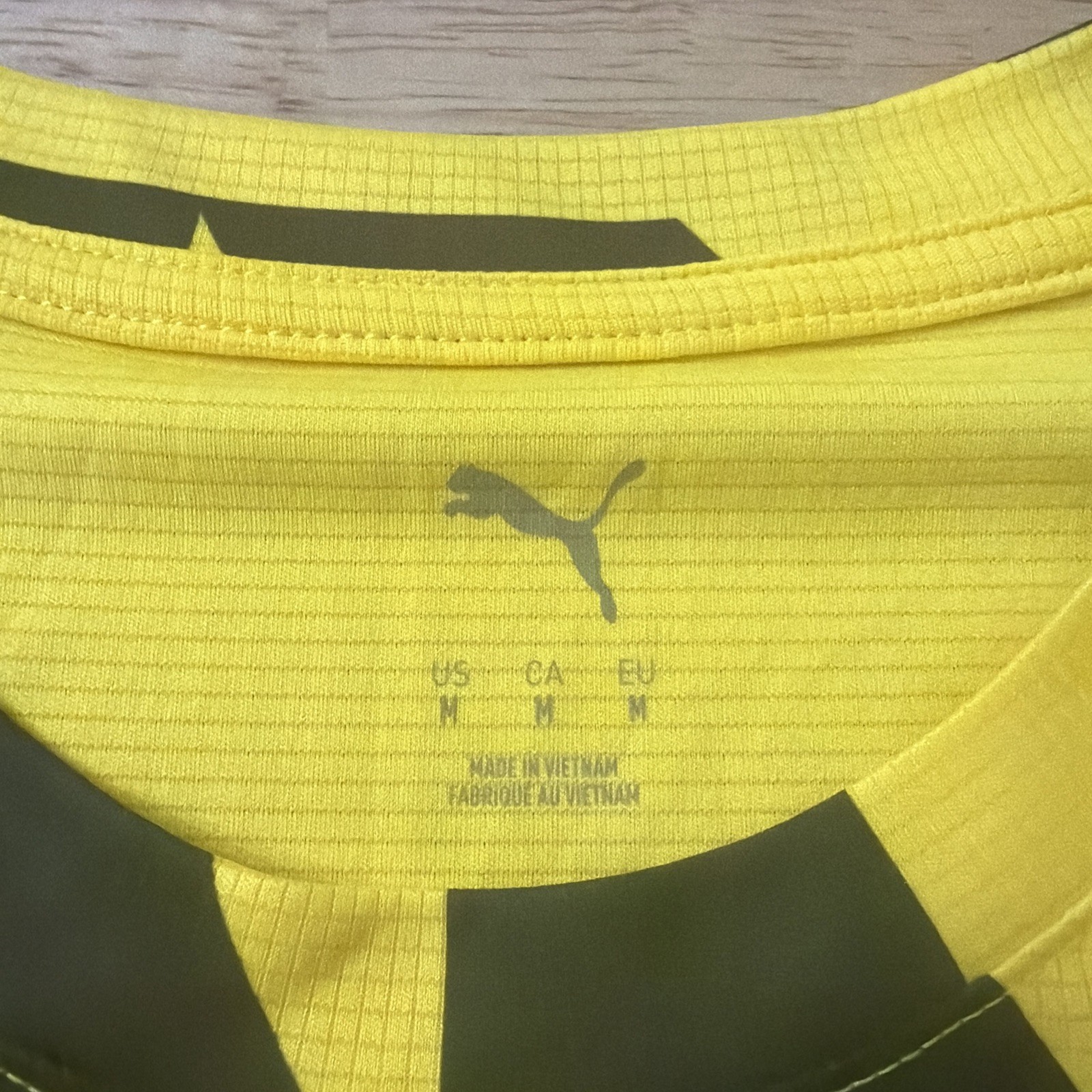 Puma Borussia Dortmund BVB 09 Yellow and Black Soccer Jersey Size Medium image 6