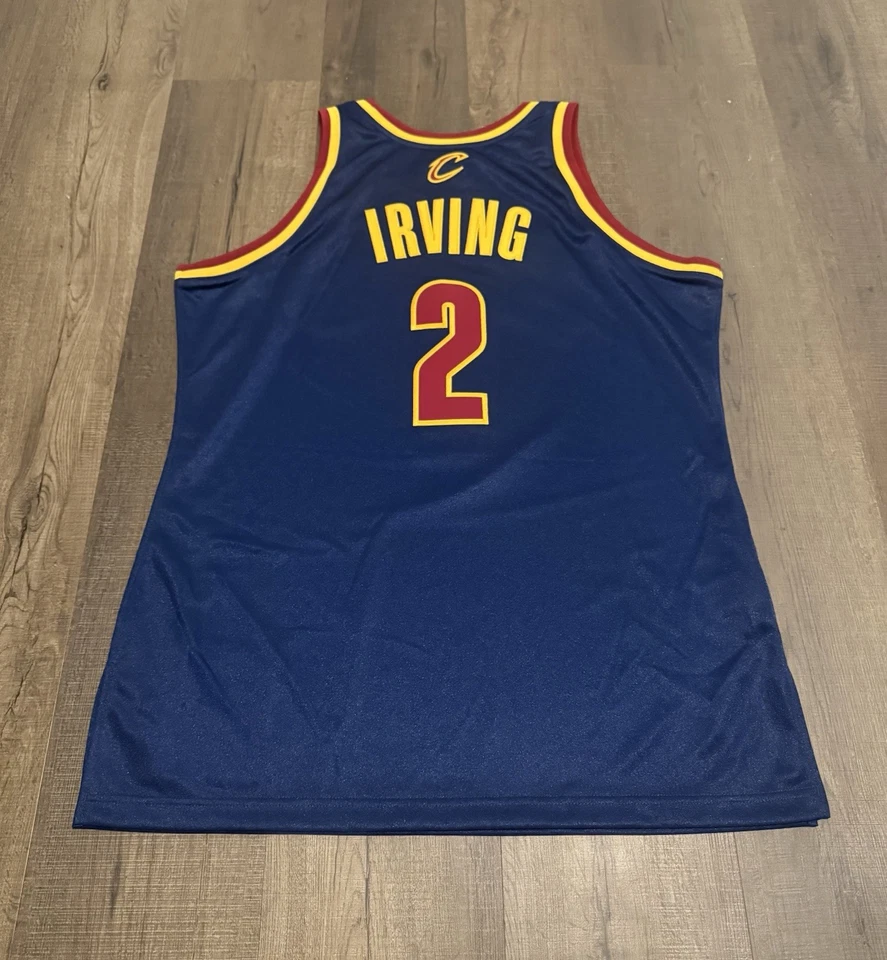 Camiseta Kyrie Irving Cavaliers 2011 M&N autêntica 44/L - Imagem 2 de 4