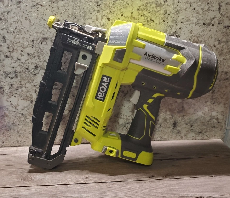 Беспроводной гвоздезабивной пистолет RYOBI P325 ONE 18 В AirStrike 16GA (только инструмент) - Изображение 4 из 4