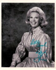 Dinah Shore Signed Autographed 8X10 Photo Singer Actress JSA JJ41127