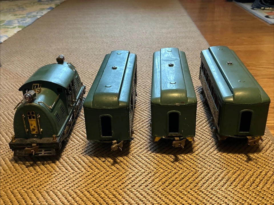 LIONEL STANDARD GAUGE VINTAGE TRAIN SET PREWAR - Image 4 of 4