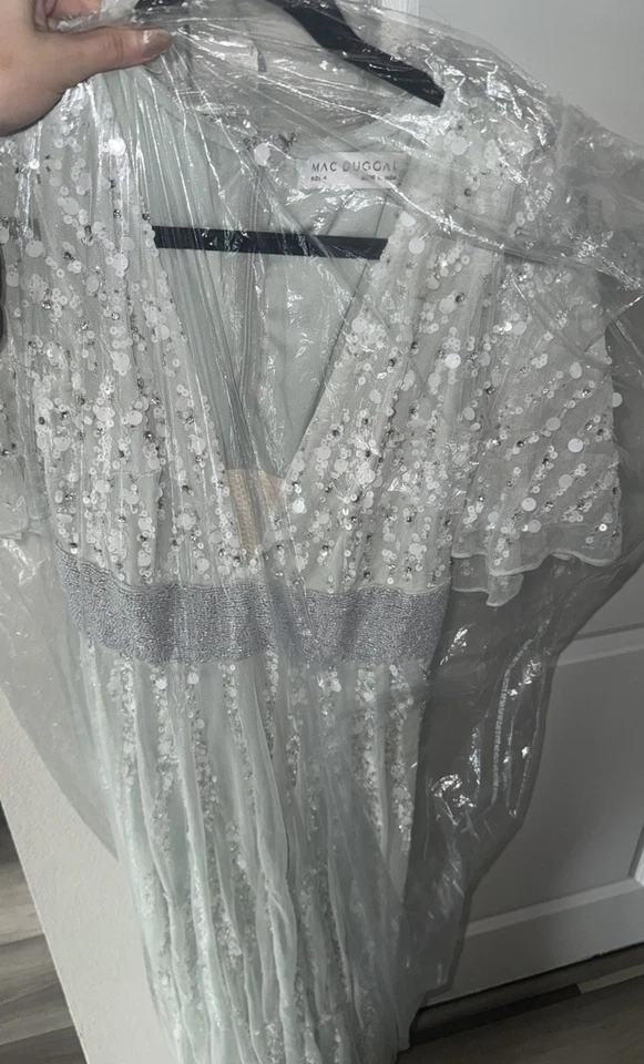 Mac Duggal Gown Dress Size 4 Chandelier Beads Sequins Floral Mint Green 4889 - Image 2 of 4
