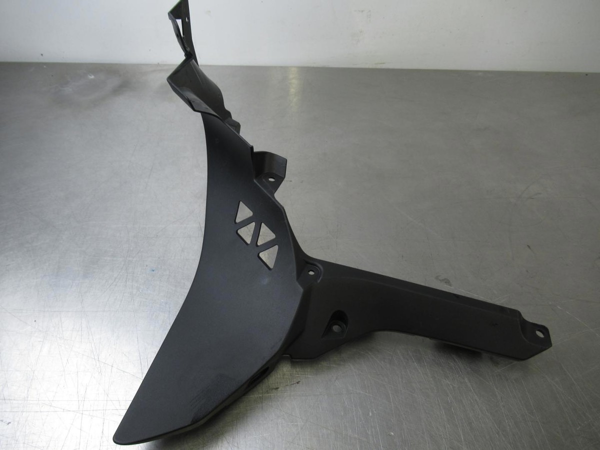 EB1379 2023 23 SUZUKI GSX800 R GSX8S INNER BODY FRAME COVER | eBay
